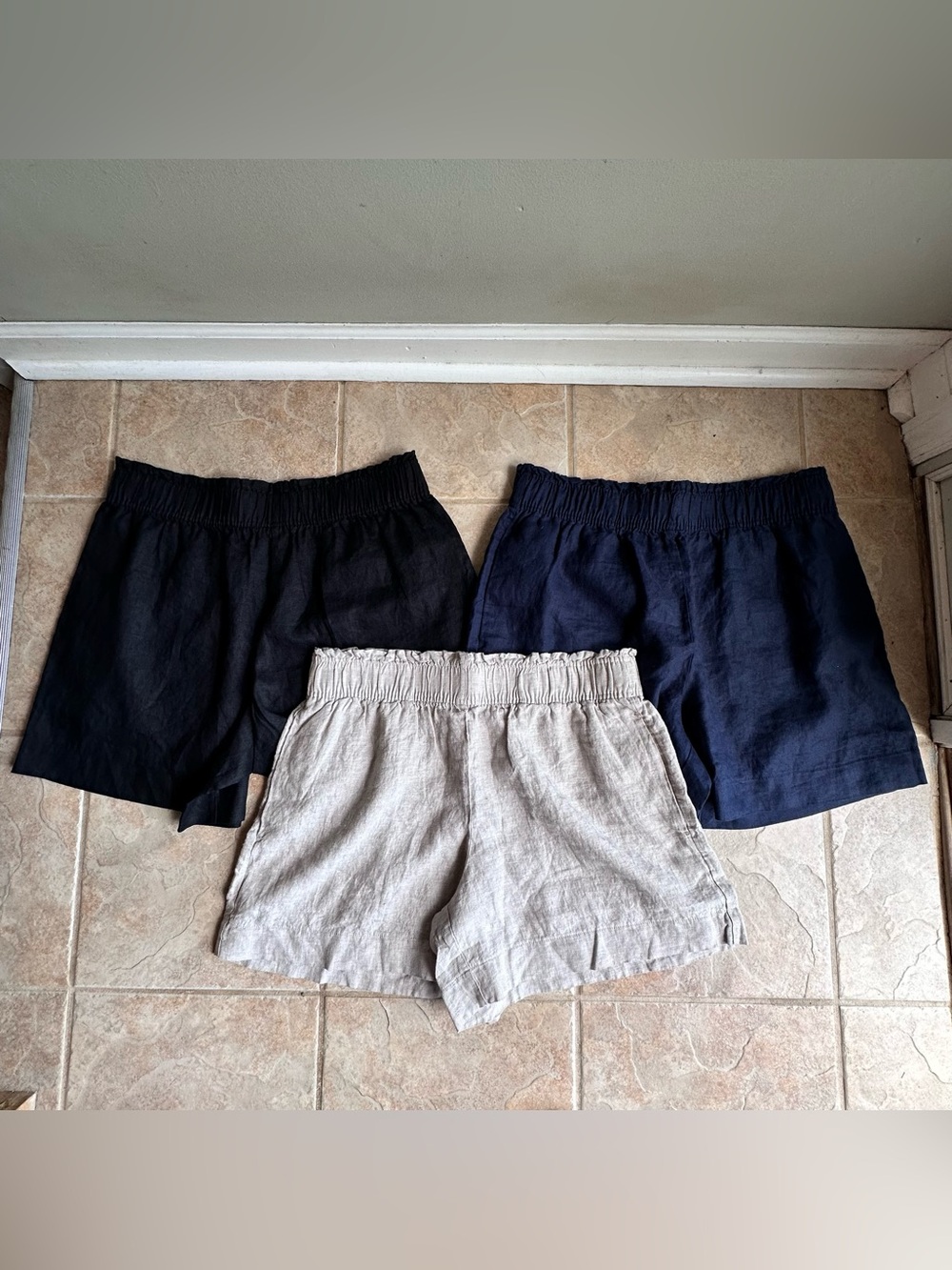 Quince 100% European Linen High Waisted Shorts Set of 3